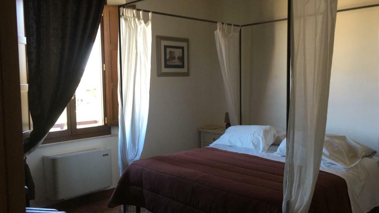 مونتيريجيوني B&B In Piazza المظهر الخارجي الصورة